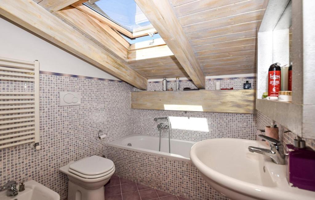 - La Casa Di Laura *