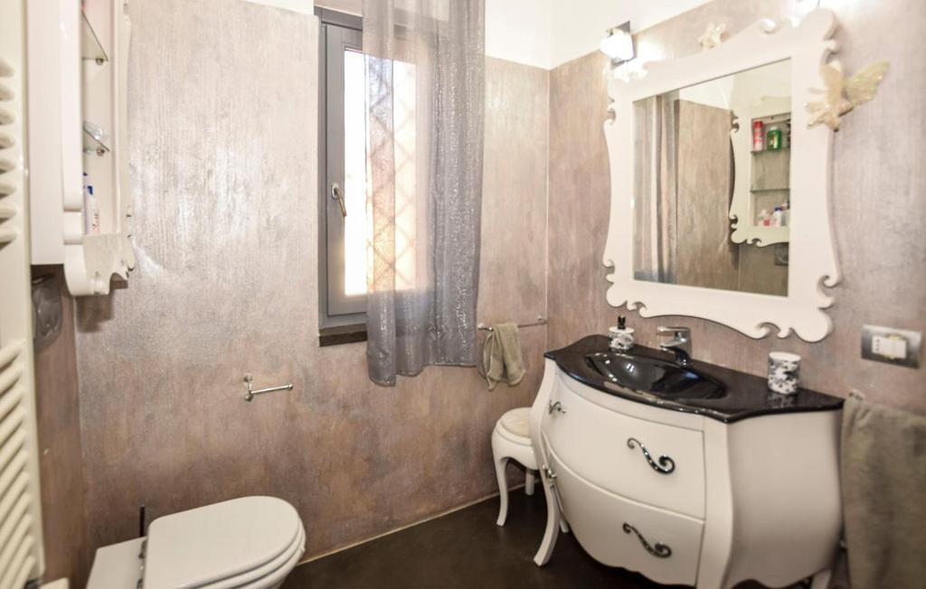 - La Casa Di Laura