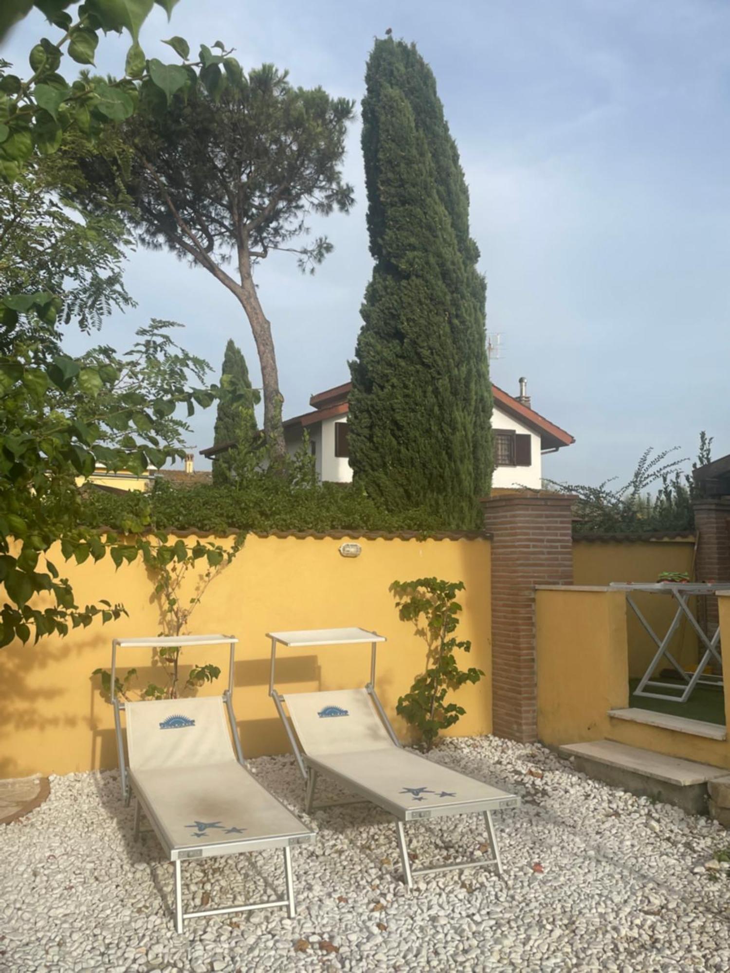 - La Casa Di Laura